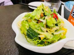 大拌菜-湘肠香火锅店(团结湖店)