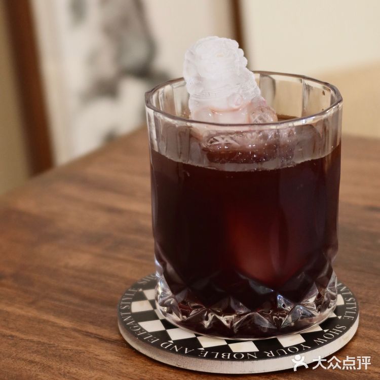 咖啡馆的无尽夏｜杨柳依依 夏日如期🌳