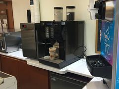 -全家便利店(洛川东路店)