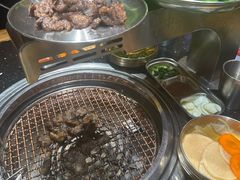 -韩烧牛中牛·甄选黑牛烤肉(黑金店)