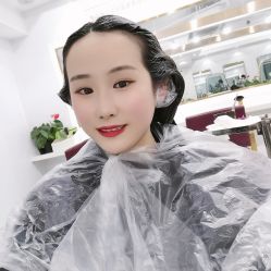 -镁连社·美联社
