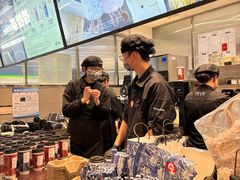 -霸王茶姬(上海静安大悦城店)