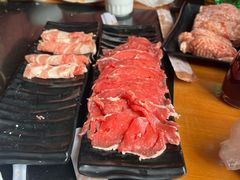 -果松木炭酸菜铜火锅·外婆参鸡汤