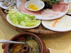 -桥香园云南过桥米线(金马碧鸡店)