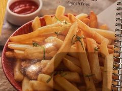 -WOLFGANG PUCK KITCHEN & BAR(迪士尼小镇店)