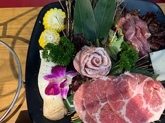 -青瓦炭韩潮烤肉(花园道店)