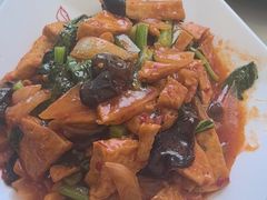 -何适山庄 ·可团建(水长城P2停车场店)