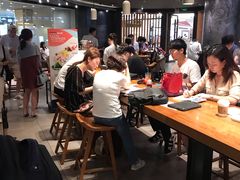 大堂-星巴克臻选(广州太古汇店)