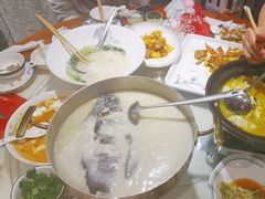 -松沪名灶·豆浆鱼头·新上海菜(飞航吾悦广场店)