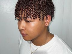 -鸿通城购物中心