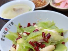 -富正毅三下锅·湘西韵味(天门山索道店)
