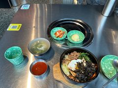 -欧巴炭烤肉오빠숯불구이(南京东路店)