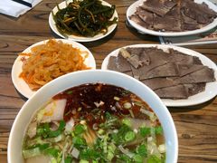 -陇上全荟兰州传统牛肉面(延吉路店)