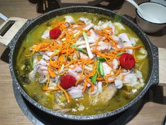 -山城外·非遗酸菜鱼(蜀都万达店)