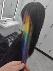 -镁连社·美联社