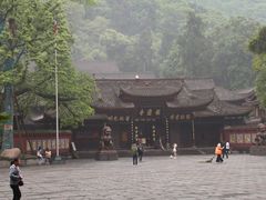 -峨眉山报国寺