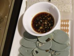 皮冻和松花蛋肠拼盘-二十一分小锅炖(皓月店)