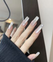 -桃色美甲沙龙