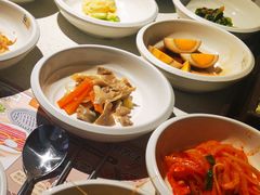 餐前小菜-本家韩国烤肉(青岛万象城店)