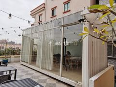 -花苑里咖啡(威远店)