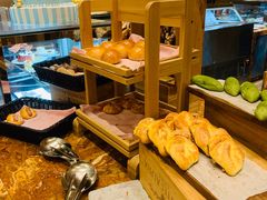 -万达瑞华酒店美食汇自助餐厅(楚河汉街店)