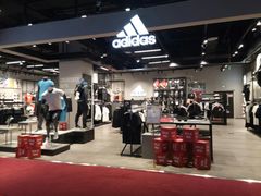 -王府井百货熙地港店