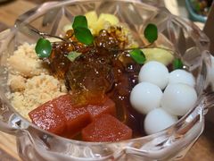 -蜜桃餐厅·伴山(湖滨商业街店)