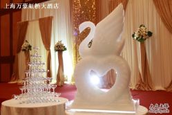 2012婚宴套系天鹅冰雕-上海万豪虹桥大酒店·宴会厅