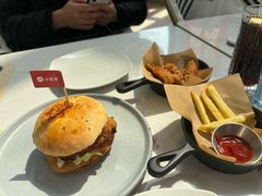 -必胜客(兴华中路PH店)