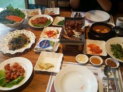 -紫霞门韩国料理烤肉(深南东路店)
