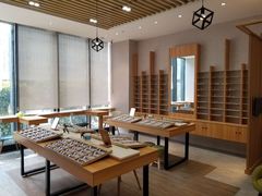 -无界眼镜MaxLess(滨江星光大道店)