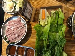 -青瓦炭韩潮烤肉(花园道店)