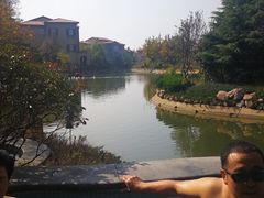 -芭东小镇温泉