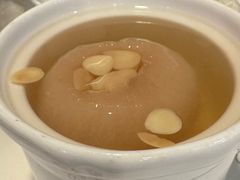 川贝炖雪梨-长润·濑尿烧鹅