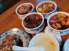 -炉小二铜锅牛蛙•川湘菜(三里屯店)