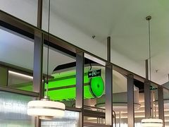 -洪氏嗨捞·广东猪肚鸡·椰子鸡火锅(西咸万象城店)