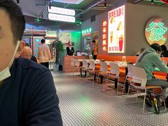 -新田360广场(上海华侨城店)