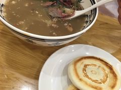 -秦香陕西食府(华贸天地店)
