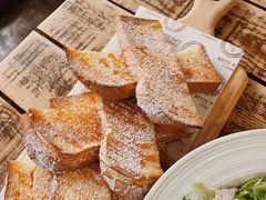肉桂粉焦糖吐司-Cafe Alice咖啡爱丽丝(奥城店)