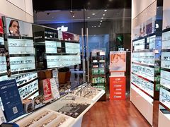 -LensCrafters亮视点·OAKLEY精选(静安嘉里中心店)