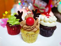 圣诞奇遇迷你12个装杯蛋糕礼盒-派悦坊·甜品·蛋糕(日坛店)