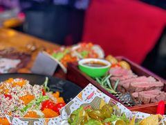 -Famous肥猫墨西哥音乐餐吧(五棵松华熙LIVE店)