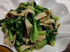 鸡毛菜炒百叶-阿英煲(凉城路店)