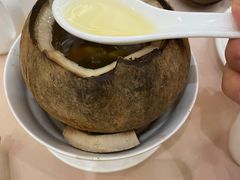 椰子花旗参鸡汤-东方印象大酒楼(拱北店)