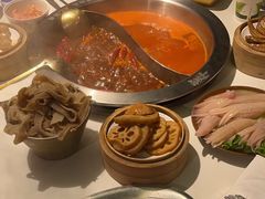 -卤校长重庆火锅(国兴店)