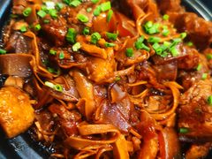 笋干红烧肉-艳阳度假酒店·餐厅