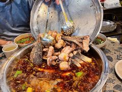 -肖肖酸萝卜鱼火锅(总店)