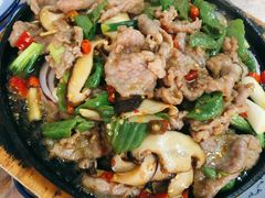 铁板牛肉-洪霞餐馆