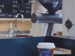 -Be Lived Cafe比例咖啡(摩天轮店)
