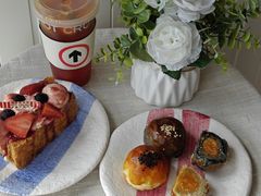 -HOT CRUSH趁热集合·现烤面包(环球港店)